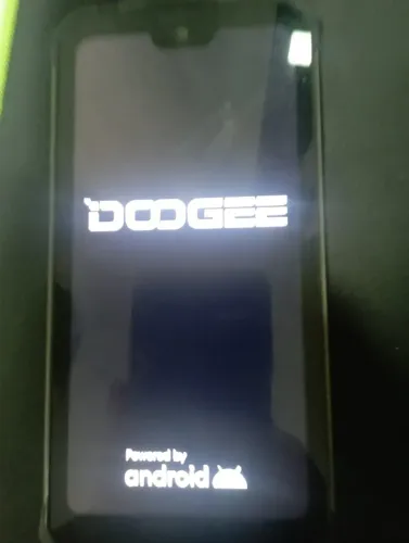 Doogee Rugged IP68 NFC - com defeito na porta USB-C. Ler descrição