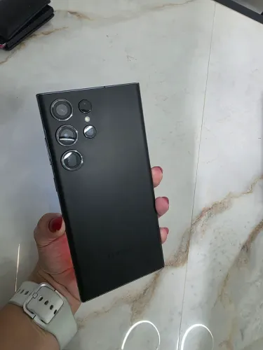 Samsung Galaxy S23 Ultra para retirada de peças - NÃO LIGA