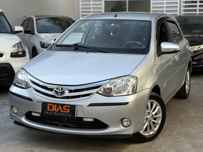 Toyota Etios XLS 1.5 Flex 16V 5P Mec. 2015