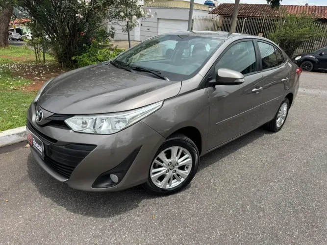 Toyota Yaris XL Sedan 1.5 Flex 16V 4P Mec. 2019