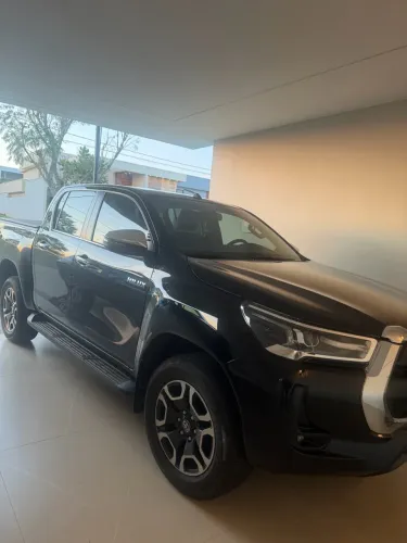 Toyota Hilux CD SRX 4X4 2.8 TDI 16V Diesel Aut. 2025