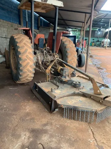 Vendo trator MF 290