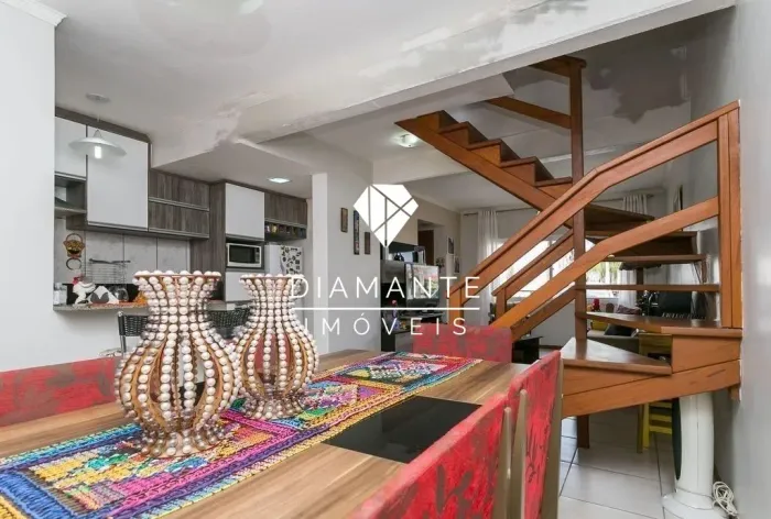 CASA 3D COM SUITE E PISCINA NO BAIRRO HÍPICA