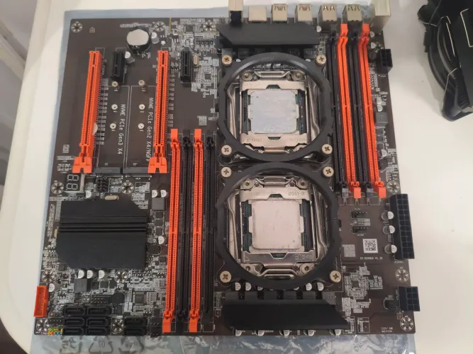 Kit placa mãe ZX-DU99D4 + Intel xeon F5-2680V4