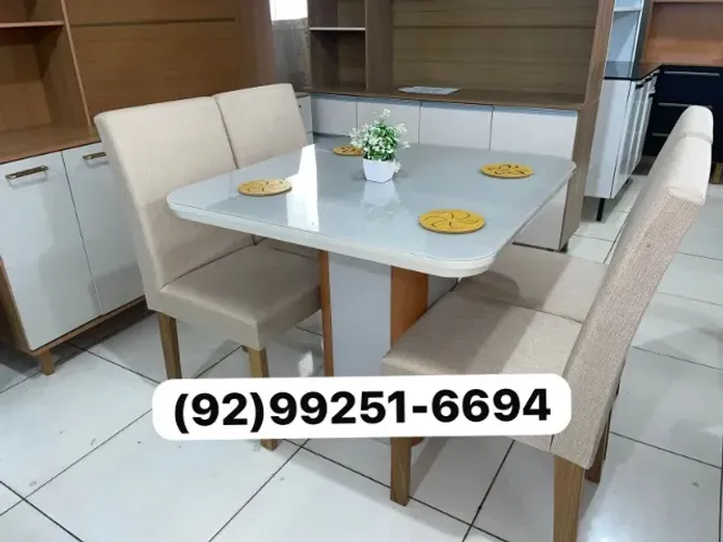 mesa de jantar 4 lugares 90x90 tampo de vidro