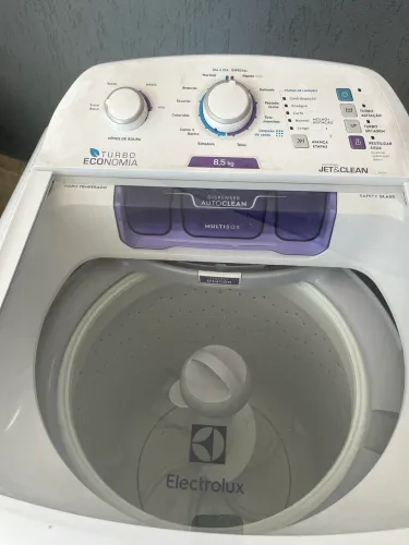 Máquina de Lavar Electrolux 8,5kg Branca Turbo Economia com Jet&Clean e Filtro Fiapos
