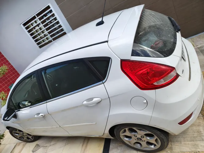 Ford Fiesta SE 1.6 16V Flex 5P 2012