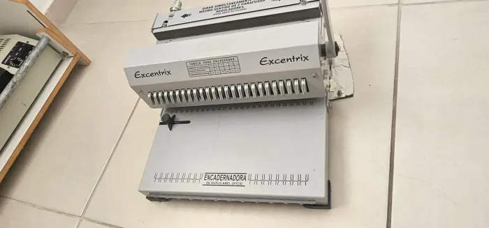 Excentrix - Encadernadora Wire-o