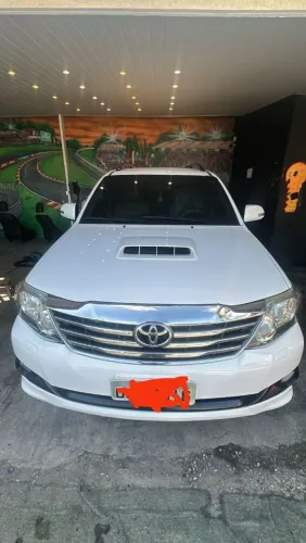 Toyota Hilux SW4 SRV D4-d 4X4 3.0 TDI Dies. AUT 2014