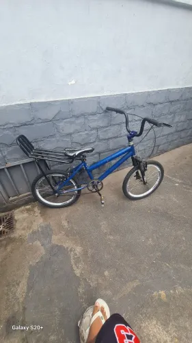 Bicicleta montadinha padrão bh