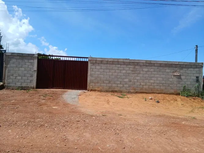 Casa na chapadinha(Brazlândia DF)