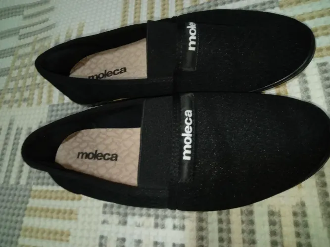 Tô vendendo essa Sapatilha da marca Moleca