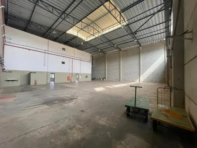 Galpão à venda em Americana, Jardim Progresso, com 881 m²