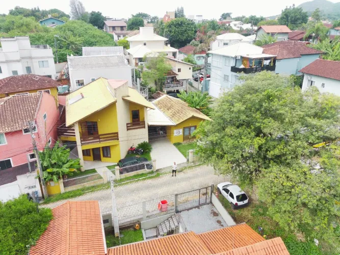 CASA EXCLUSIVA À VENDA | CANTO DA LAGOA - LAGOA DA CONCEIÇÃO | FLORIANÓPOLIS/SC