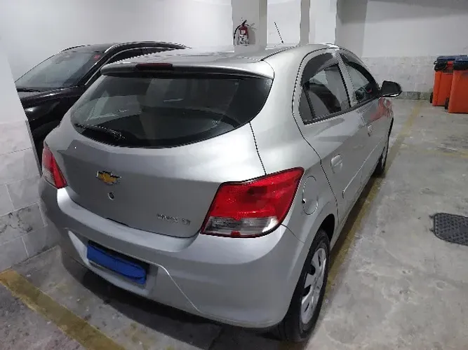 Chevrolet Onix Hatch LT 1.0 8V Flex Power Mec. 4P 2013