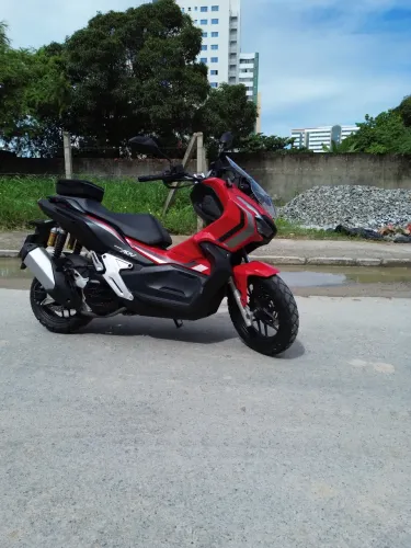 Moto de ótima procedência, com vitrificação na perfection