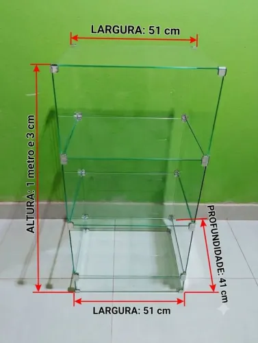 Estante - vitrine , de vidro temperado.