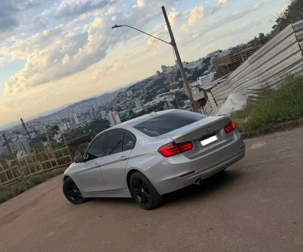 BMW 320I A Modern/sport TB 2.0/a.flex 16V 4P 2013