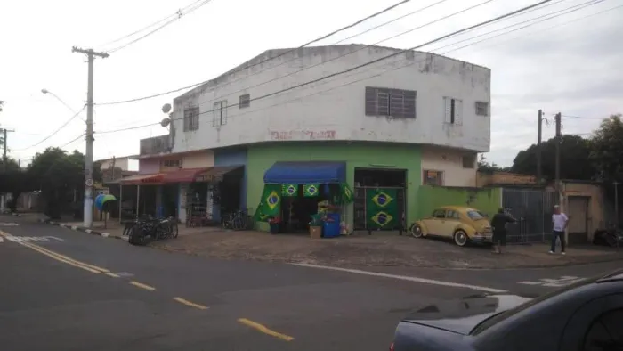 Sobrado à venda em Campinas, Jardim São Marcos, com 3 quartos, com 353 m²