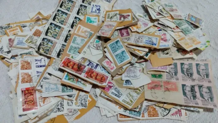 Lote de selos antigos recortados de cartas antigas Ref. B