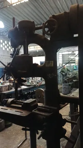 Furadeira automática