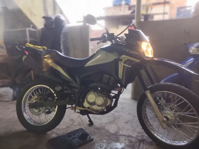 Moto muito boa nada a fazer