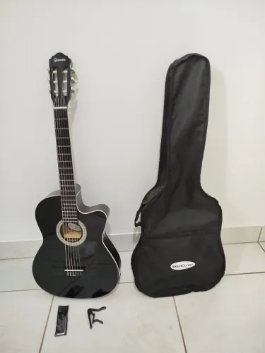 Violão Gianini.