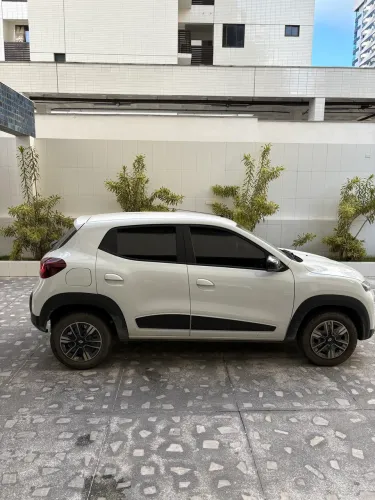 Renault Kwid Intense 1.0 Flex 12V 5P Mec. 2025