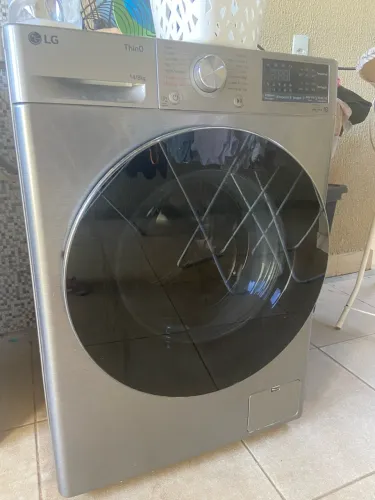 Vendo Lava e Seca LG