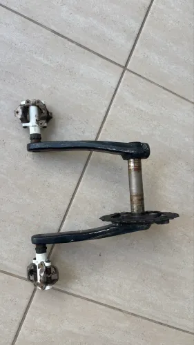 Pé de vela Shimano XT
