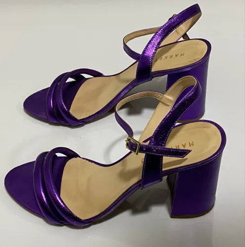 Salto roxo meia pata