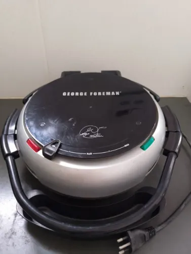 Grelha George Foreman Grilling Machine