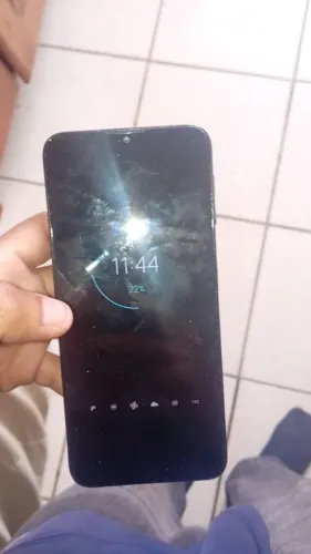 moto g10 com o botão de volume quebrado 