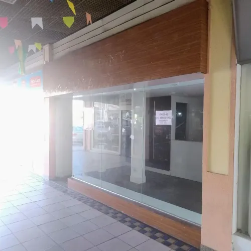 Ponto comercial/Loja/Box para venda com 40 metros quadrados em Imbuí - Salvador - BA