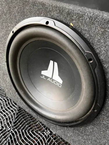 Subwoofer JL Audio 15?
