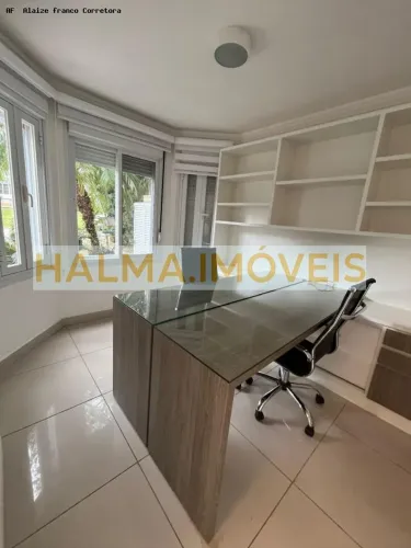Casa em Condomínio para Locação em Santana de Parnaíba, Alphaville, 3 dormitórios, 3 suíte