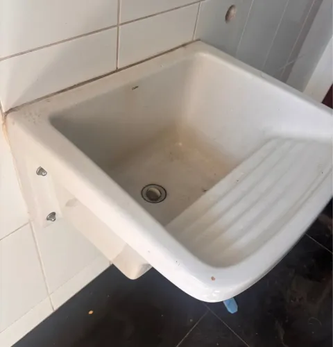 Tanque em louça - 50x51