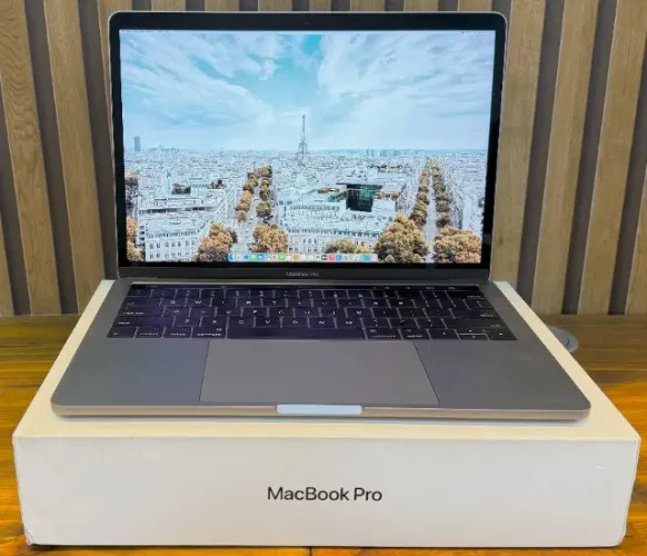MacBook PRO Touch Bar A1706 I5 3.1 Mem 8gb Ssd 512 C/ Caixa