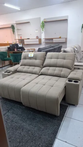 Sofa Retratil e reclinável 2M com USB e porta-copos