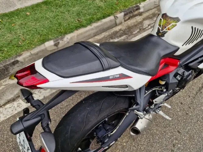 Daytona 675R IMPECAVEL
