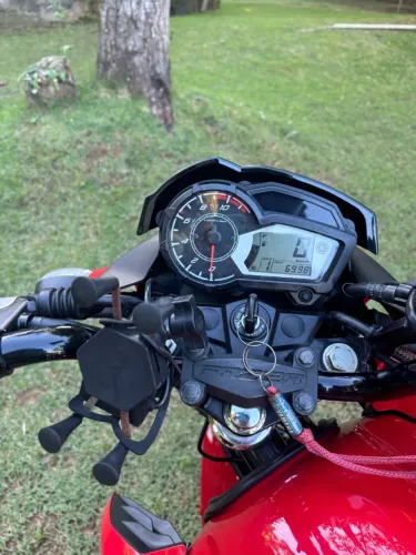 Motocicleta Fazer yamaha 150