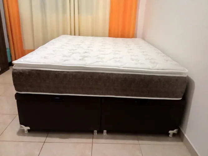 Vendo cama de casal
