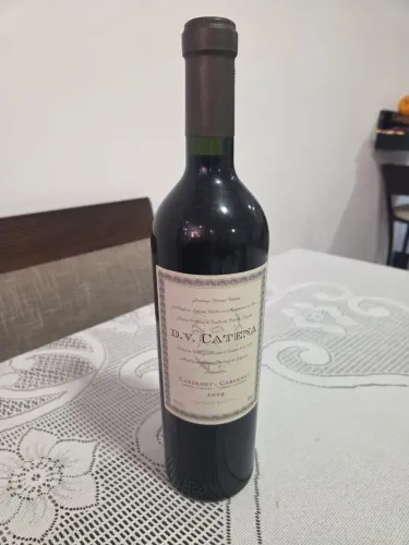 D. V. Catena 2019
