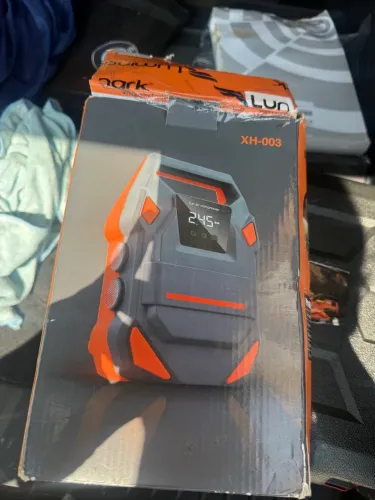 Compressor de Ar Portátil Digital 12V XH-003 para Pneus de Carro - Novo