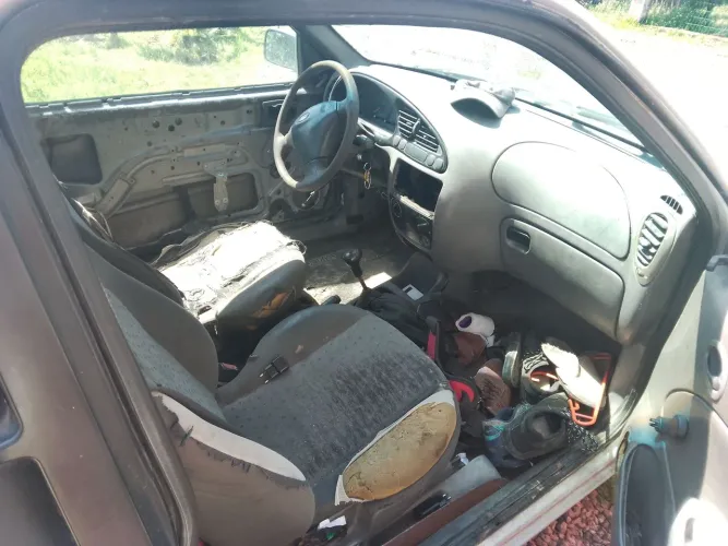 Ford Courier 1.6 L/ 1.6 Flex 2012