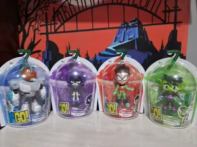 Coleção Bonecos Teen Titans Marvel DC