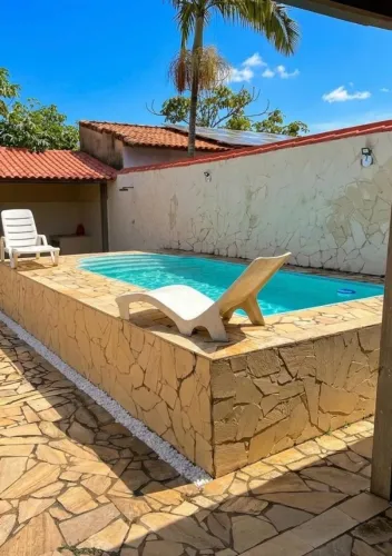ALUGO EXCELENTE CASA EM ITAIPUAÇU, COM PISCINA , CHURRASQUEIR ,MOBILIADA. R$ 4500,00 + AGU