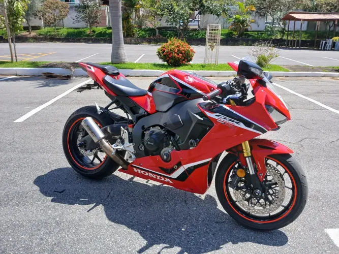 CBR 1000rr fireblade 2018