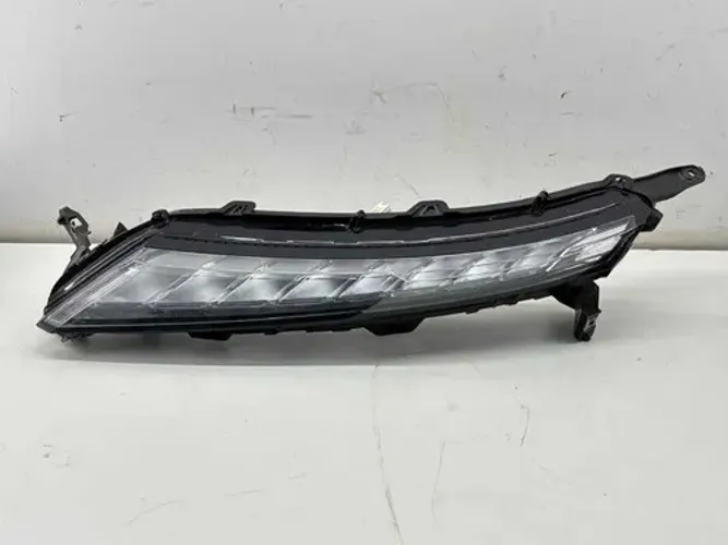 Farol Esquerdo Mitsubishi Eclipse Cross 2023/25 2026 Detalhe Esquerdo/motorista