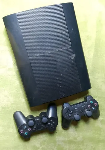 Vendo ou troco por dinheiro ps3 super slim